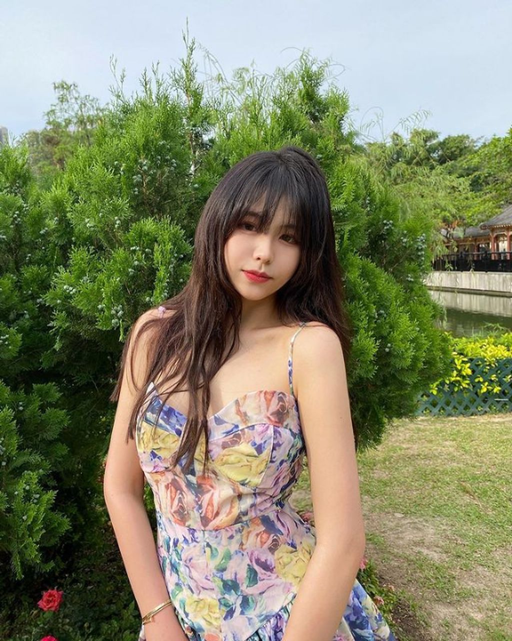 Perempuan yang Diisukan Jadi Pacar Baru Stephen Chow